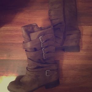 Macy’s boots worn once